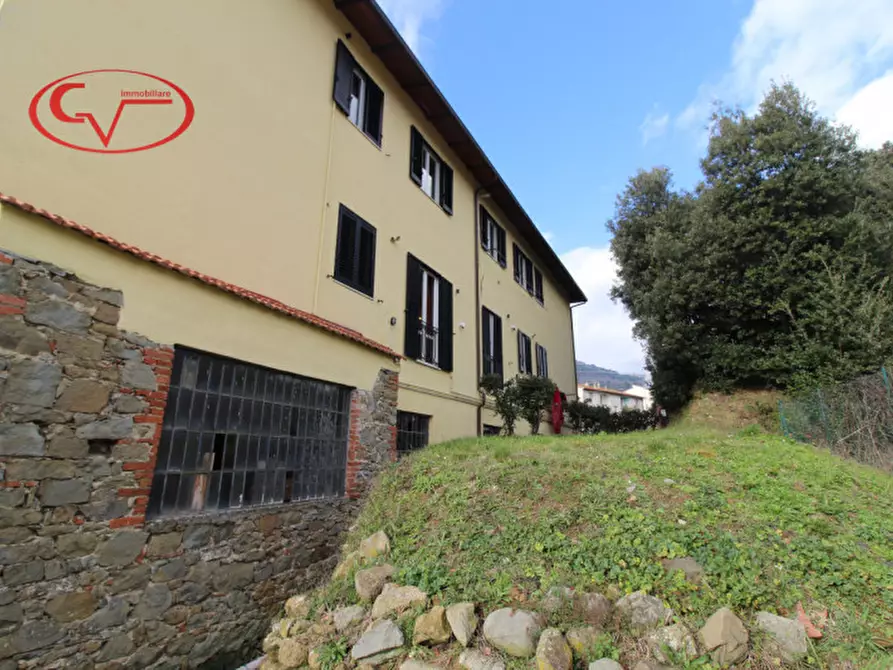 Immagine 11 di Appartamento in vendita  a Loro Ciuffenna