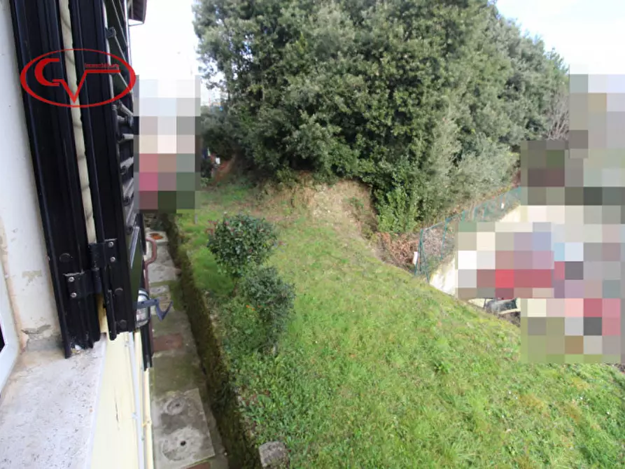 Immagine 13 di Appartamento in vendita  a Loro Ciuffenna