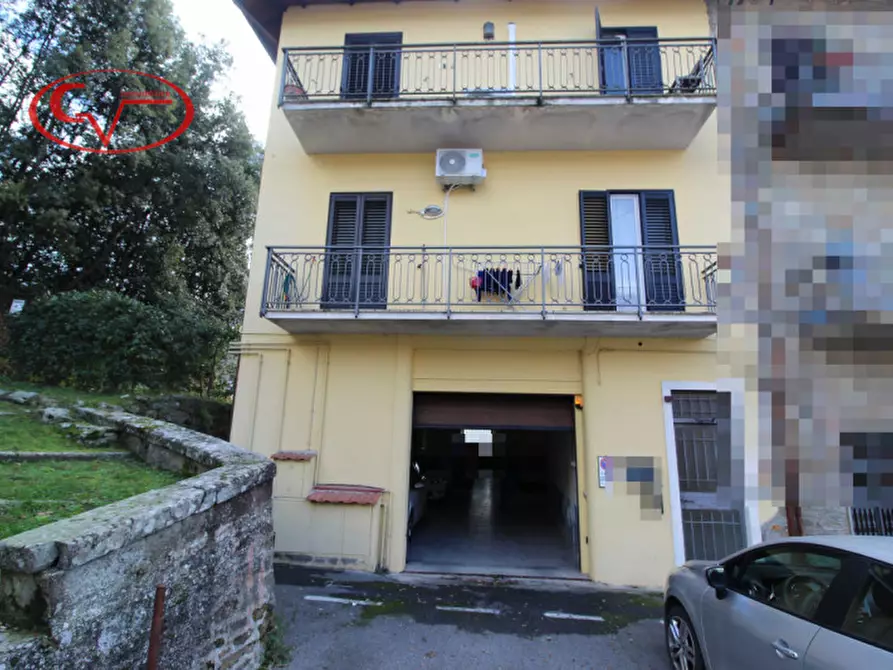 Immagine 16 di Appartamento in vendita  a Loro Ciuffenna