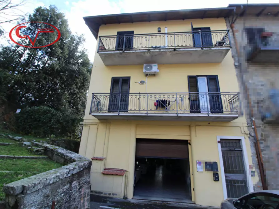 Immagine 17 di Appartamento in vendita  a Loro Ciuffenna