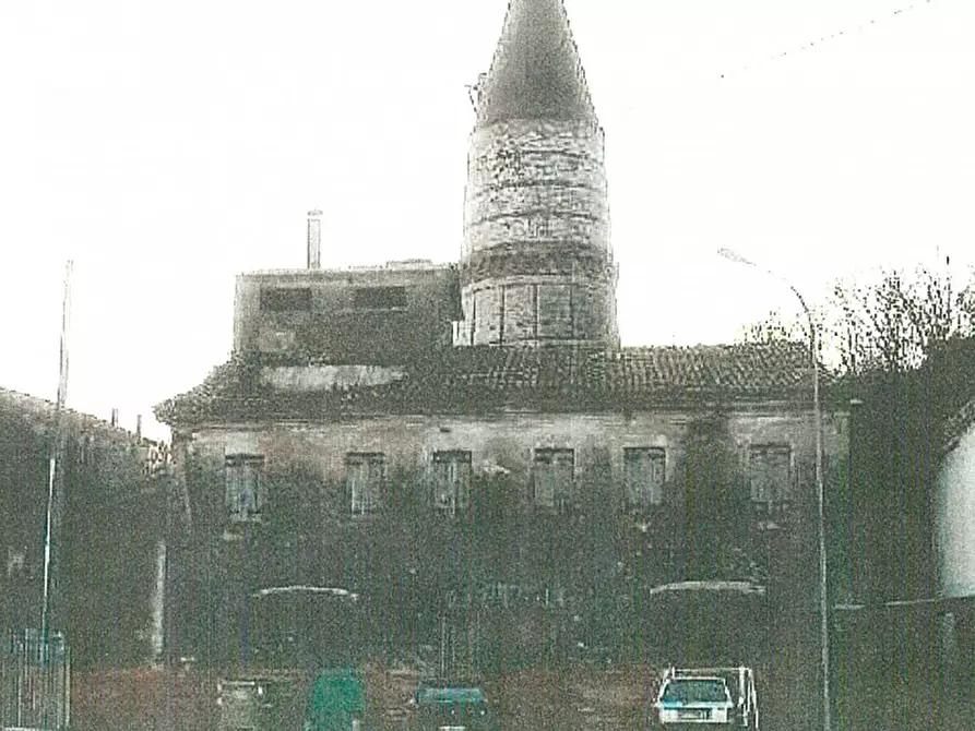 Immagine 6 di Palazzo in vendita  a Rovolon