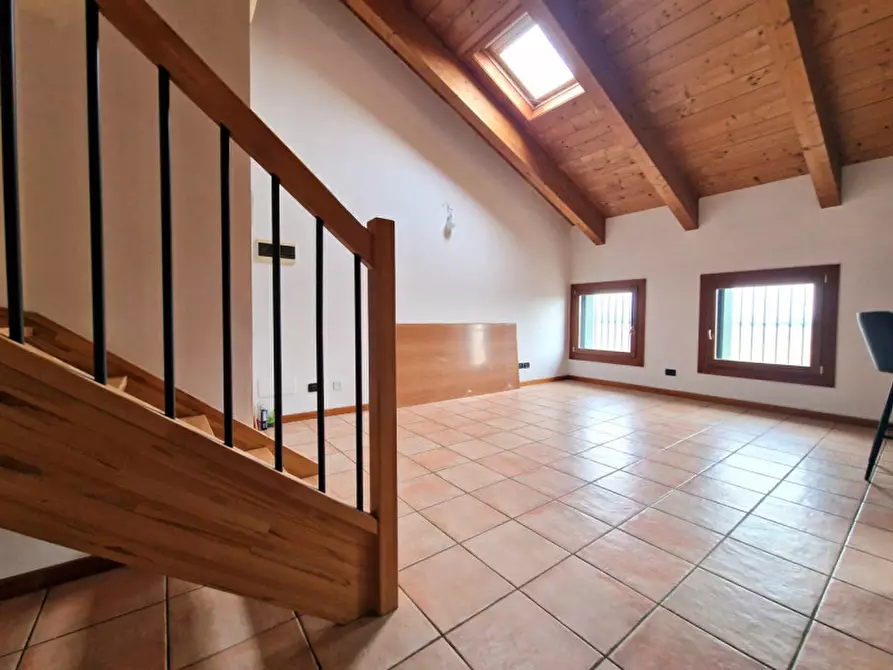 Immagine 6 di Appartamento in vendita  in Via Longare a Torri Di Quartesolo