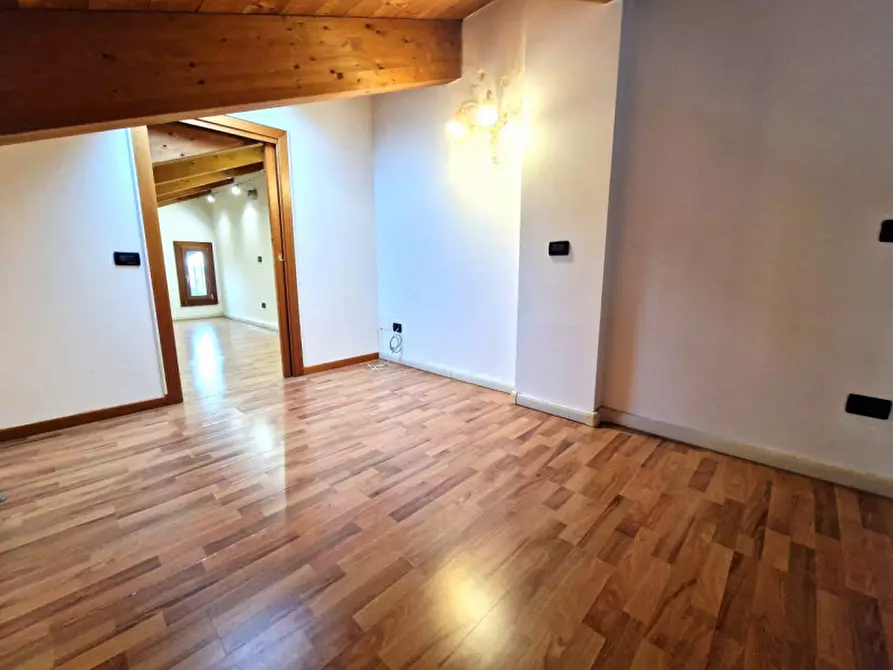 Immagine 15 di Appartamento in vendita  in Via Longare a Torri Di Quartesolo