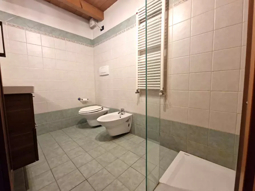 Immagine 22 di Appartamento in vendita  in Via Longare a Torri Di Quartesolo