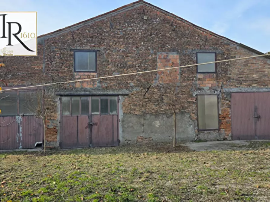 Immagine 3 di Casa indipendente in vendita  a Lusia