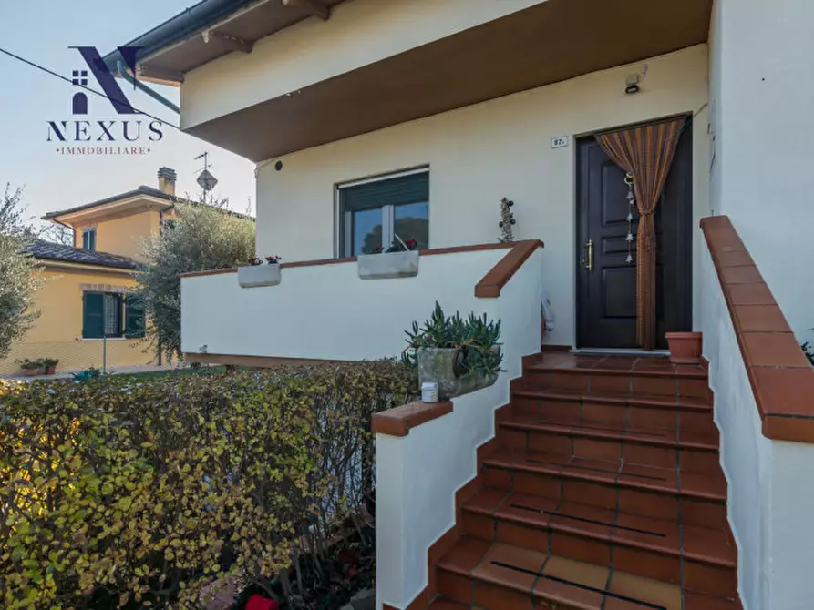 Immagine 45 di Casa indipendente in vendita  a Fano