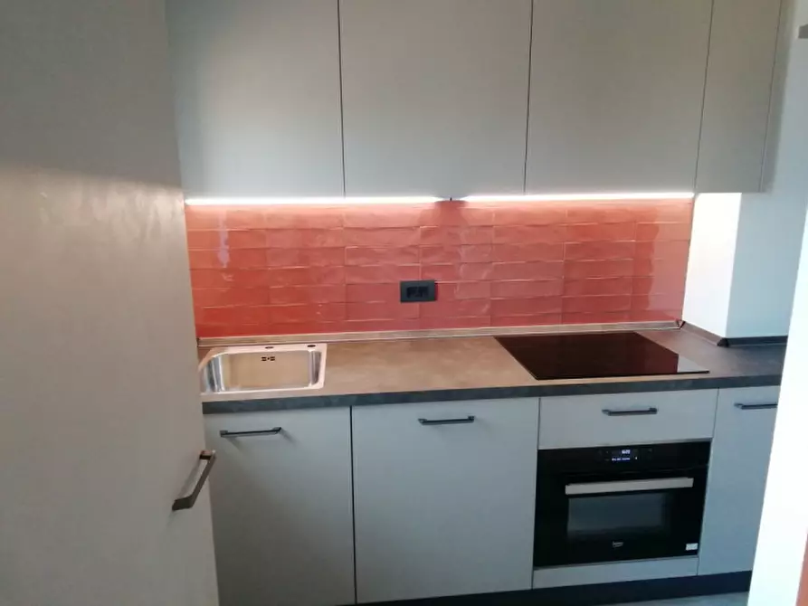 Immagine 3 di Appartamento in vendita  in via bartolomeo triarchini a Bologna