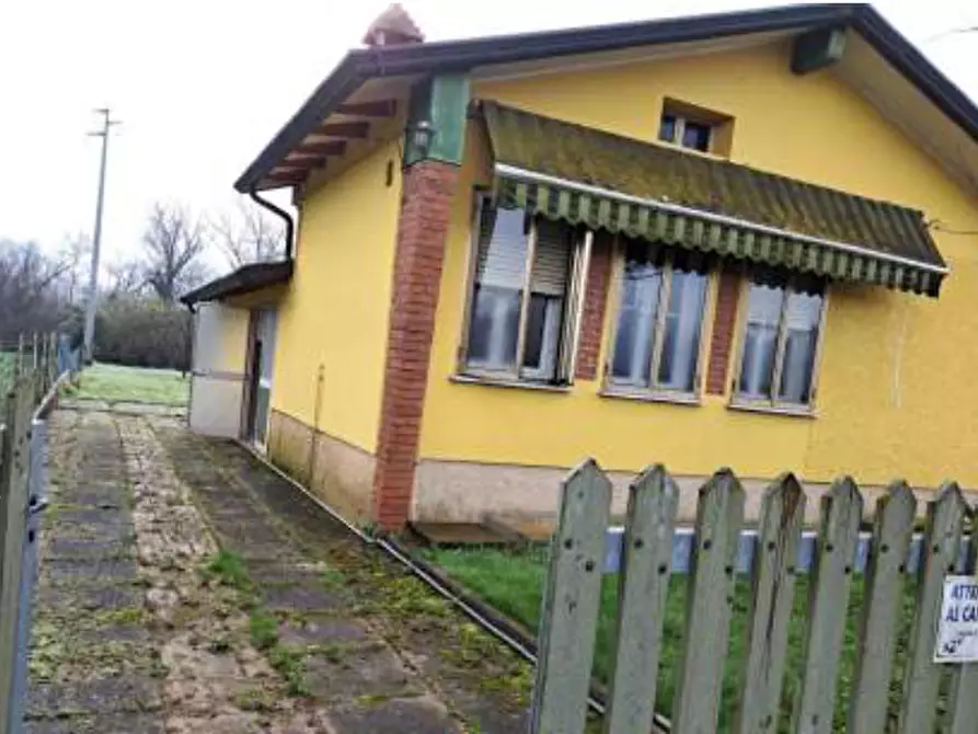 Immagine 1 di Casa indipendente in vendita  in Via Comugne di Sotto, 41 a Azzano Decimo