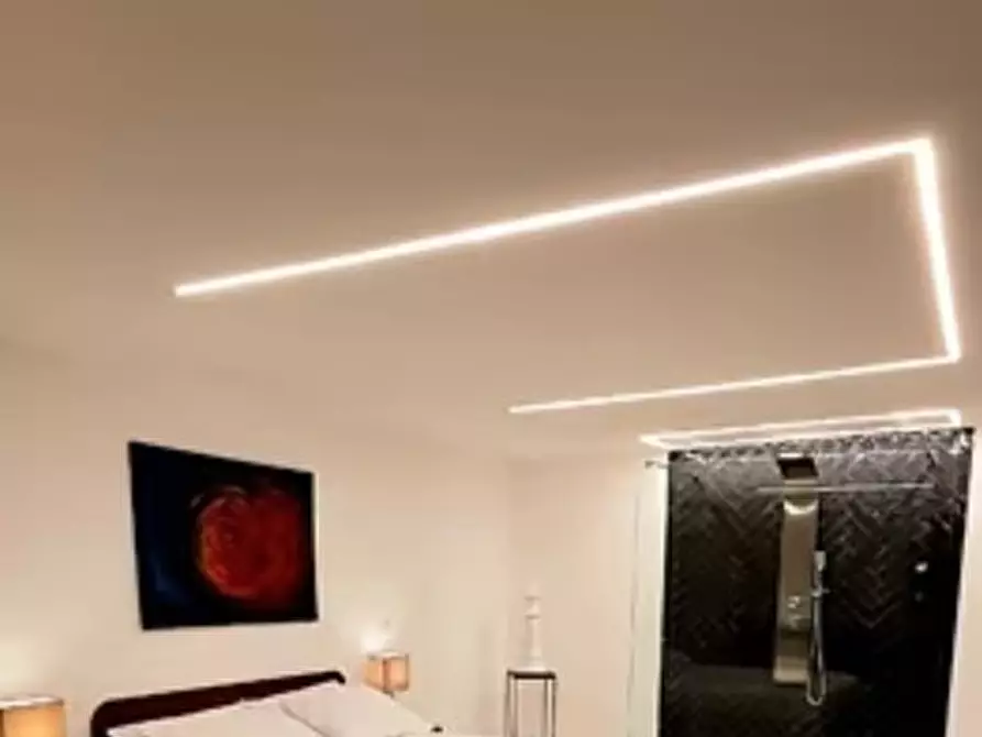 Immagine 3 di Appartamento in affitto  in Via Chiatamone 25 a Napoli