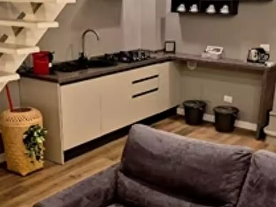 Immagine 6 di Appartamento in affitto  in Via Chiatamone 25 a Napoli