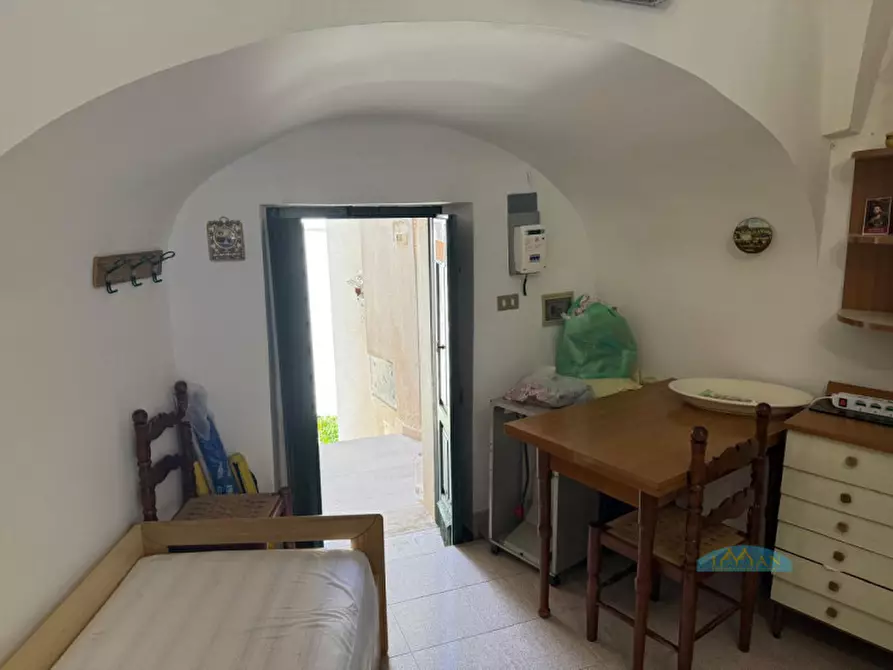 Immagine 1 di Casa indipendente in vendita  in Via Paolo Chirulli a Ceglie Messapico