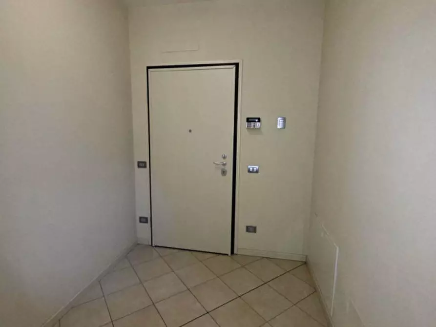 Immagine 6 di Ufficio in vendita  in Via Martiri della Liberazione a Parma