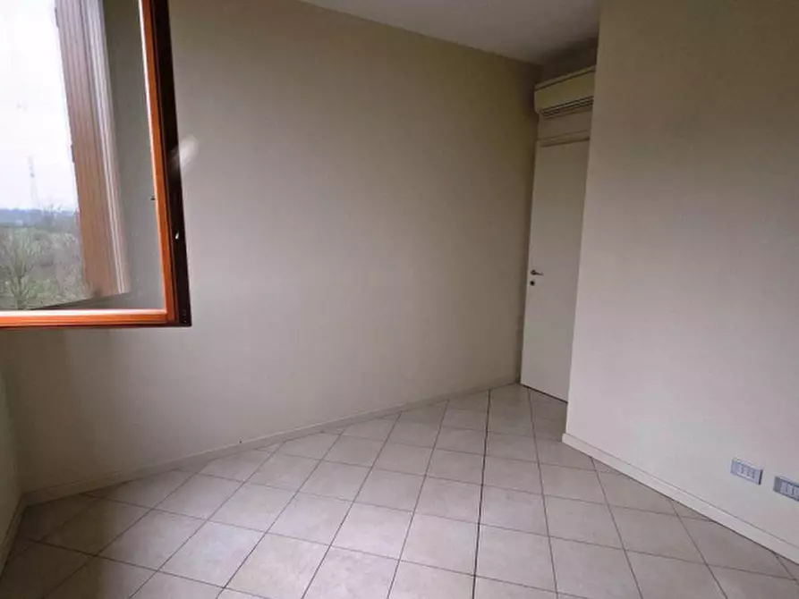 Immagine 8 di Ufficio in vendita  in Via Martiri della Liberazione a Parma