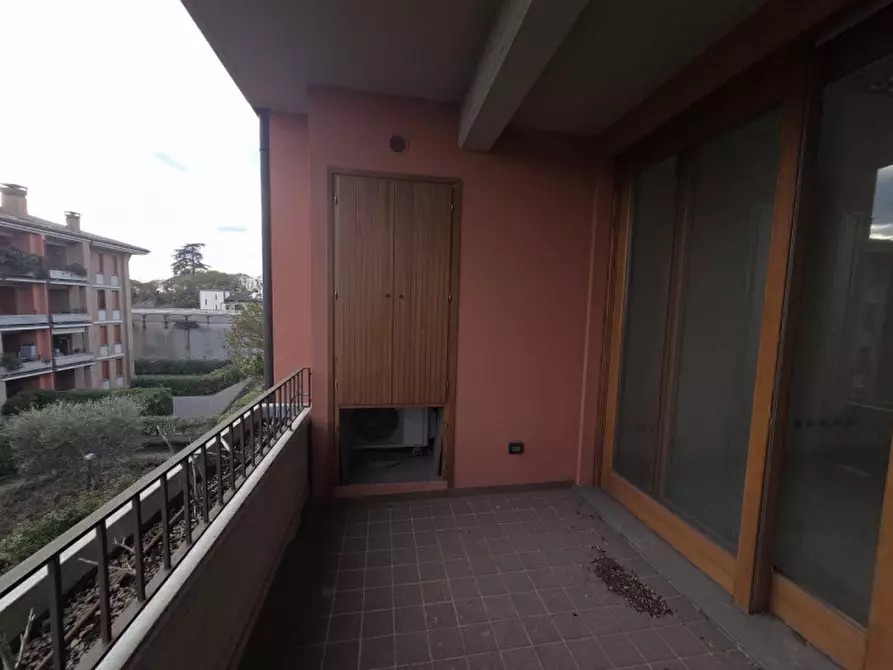 Immagine 36 di Ufficio in vendita  in Via Martiri della Liberazione a Parma