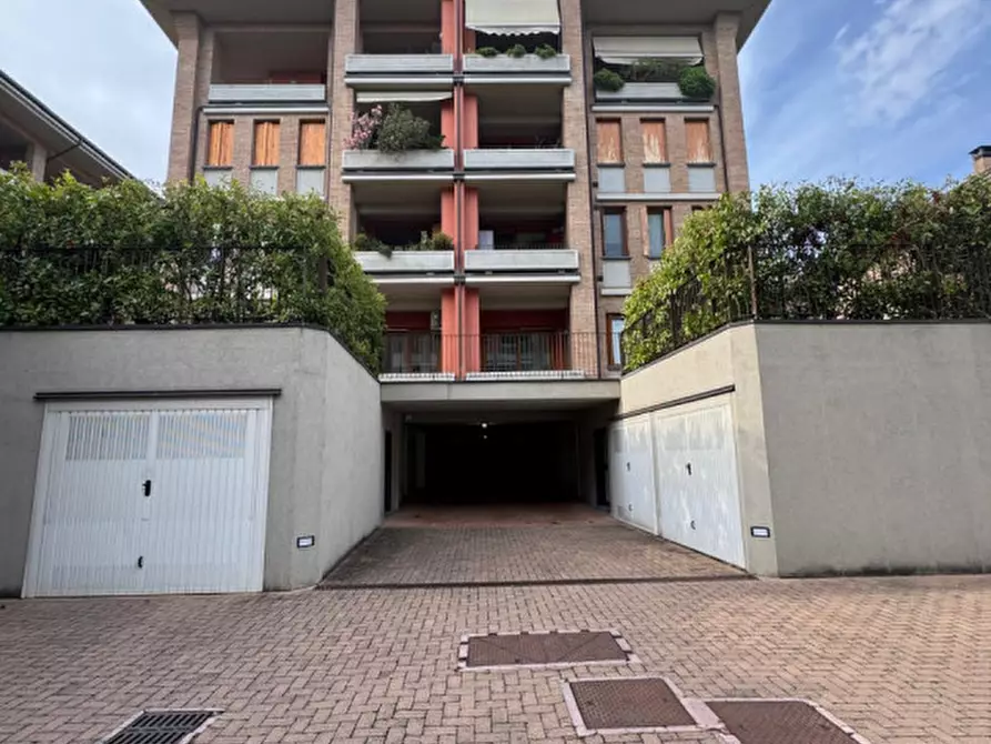 Immagine 39 di Ufficio in vendita  in Via Martiri della Liberazione a Parma