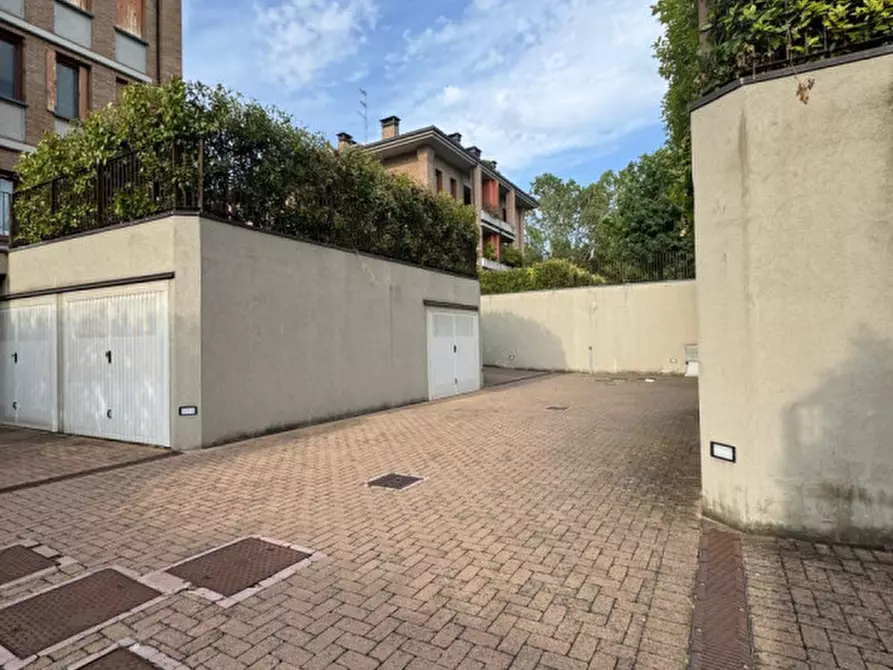 Immagine 41 di Ufficio in vendita  in Via Martiri della Liberazione a Parma