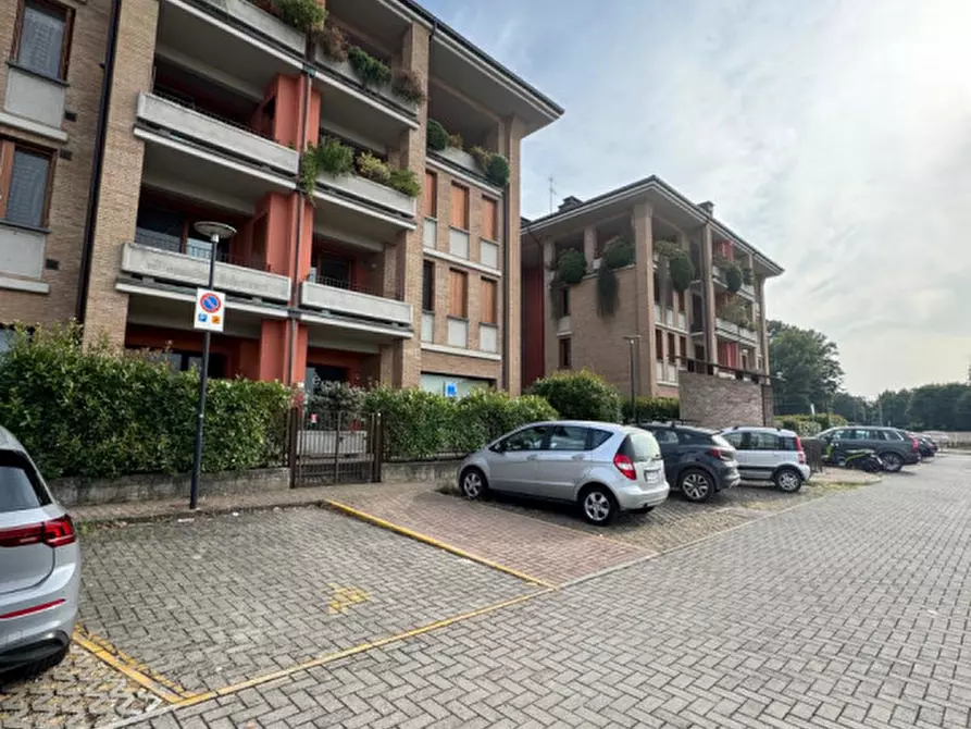 Immagine 42 di Ufficio in vendita  in Via Martiri della Liberazione a Parma