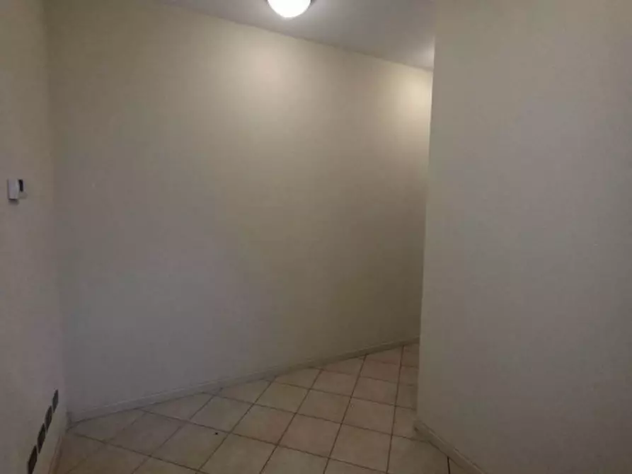 Immagine 53 di Ufficio in vendita  in Via Martiri della Liberazione a Parma