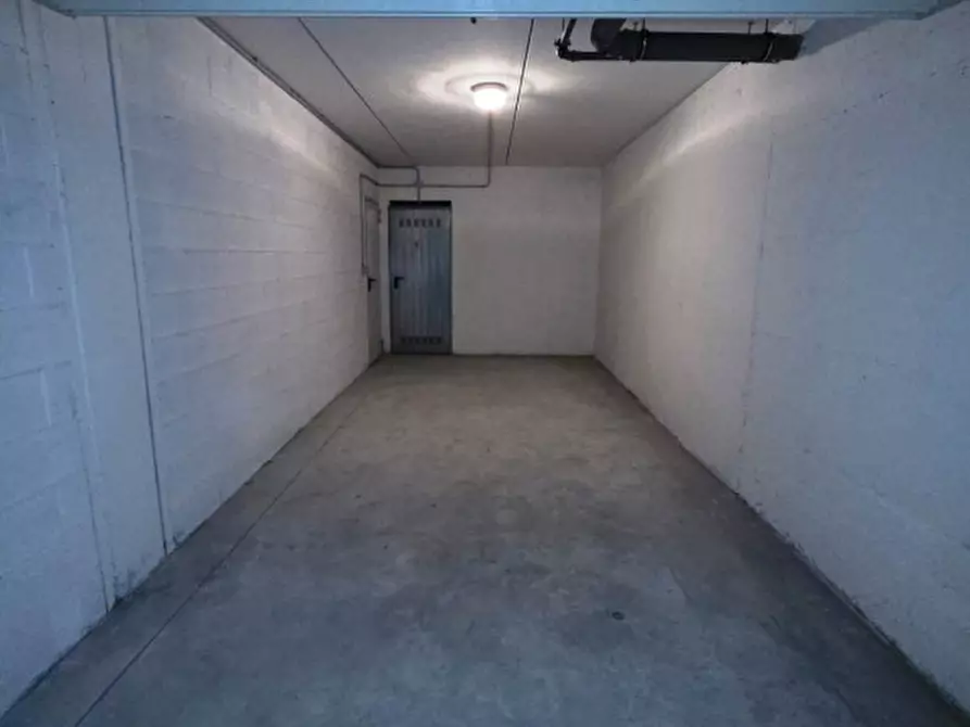 Immagine 54 di Ufficio in vendita  in Via Martiri della Liberazione a Parma