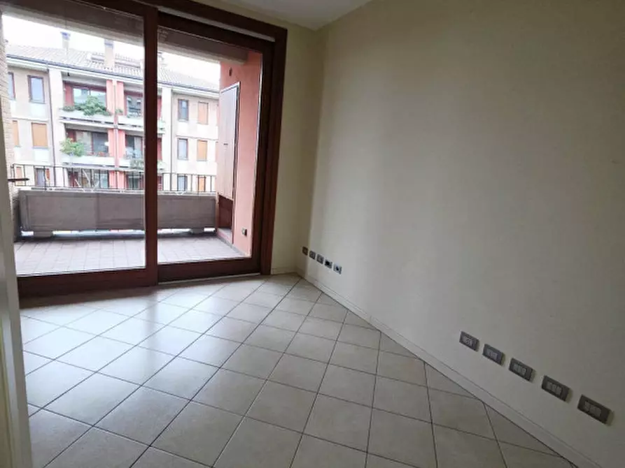 Immagine 55 di Ufficio in vendita  in Via Martiri della Liberazione a Parma