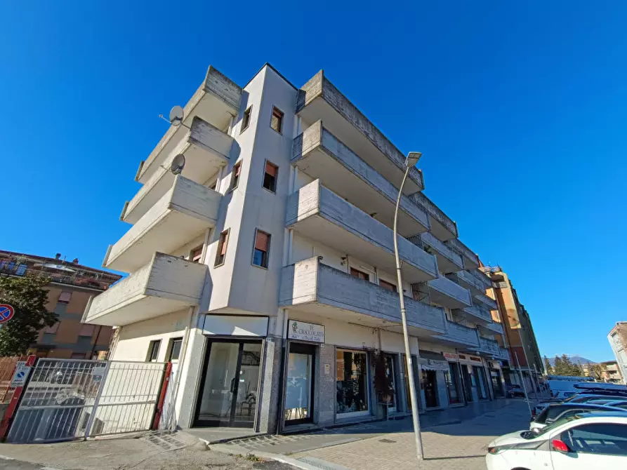 Immagine 1 di Ufficio in vendita  in Via delle Orchidee, 2 a Rieti