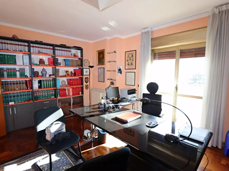 Immagine 8 di Ufficio in vendita  in Via delle Orchidee, 2 a Rieti