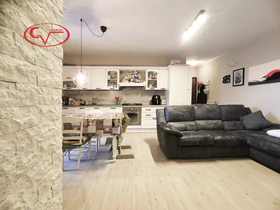 Immagine 1 di Appartamento in vendita  in Via R. Fabbrini a Cavriglia