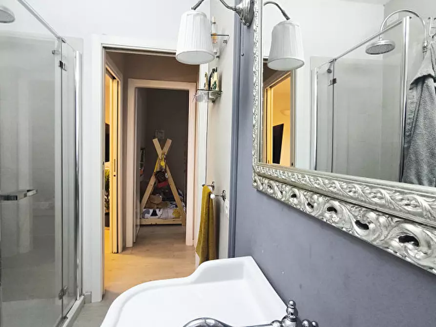 Immagine 10 di Appartamento in vendita  in Via R. Fabbrini a Cavriglia