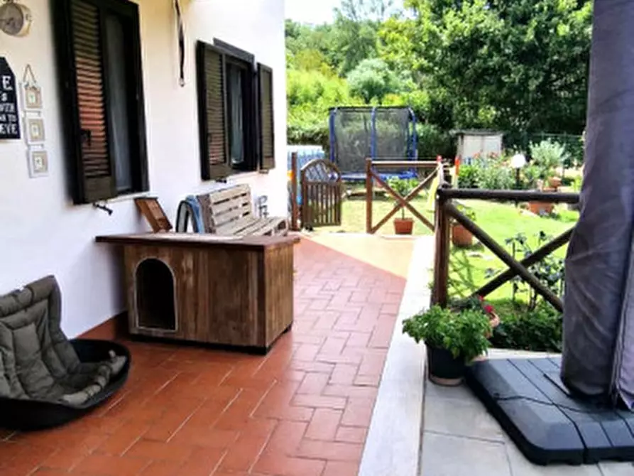 Immagine 18 di Appartamento in vendita  in Via R. Fabbrini a Cavriglia