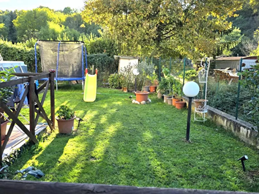 Immagine 19 di Appartamento in vendita  in Via R. Fabbrini a Cavriglia