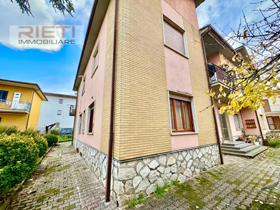 Immagine 1 di Appartamento in affitto  in via undici giugno29 a Rieti