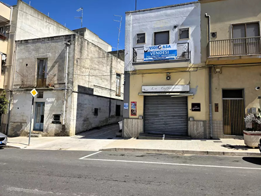 Immagine 1 di Negozio in vendita  in Viale papa Giovanni XXIII 58 a Montescaglioso