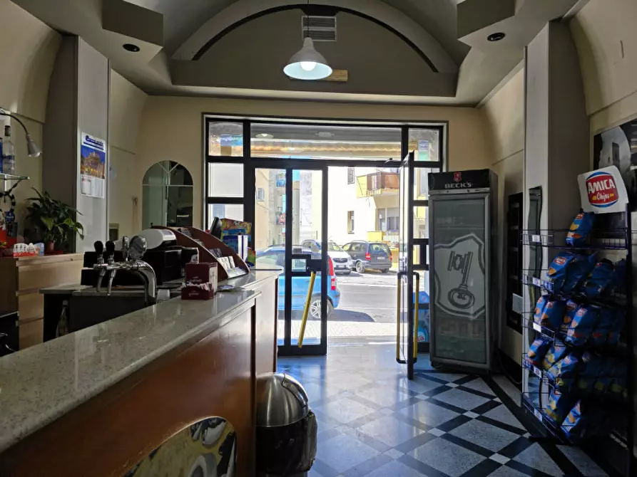 Immagine 7 di Negozio in vendita  in Viale papa Giovanni XXIII 58 a Montescaglioso