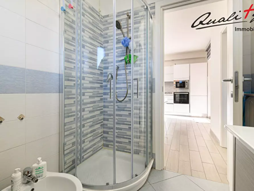 Immagine 15 di Appartamento in vendita  in Via Domizia a Guidonia Montecelio