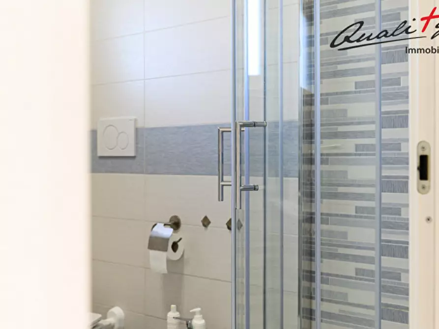 Immagine 17 di Appartamento in vendita  in Via Domizia a Guidonia Montecelio