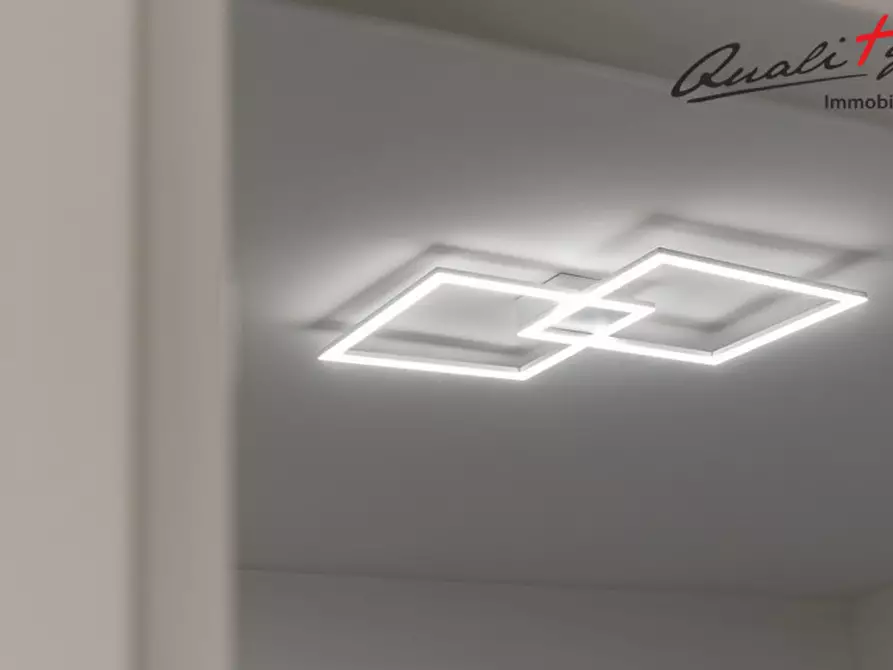 Immagine 18 di Appartamento in vendita  in Via Domizia a Guidonia Montecelio