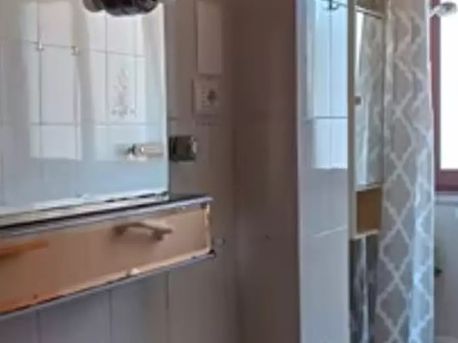 Immagine 2 di Camera in affitto  in Piazza Salvatore Lobianco a Napoli