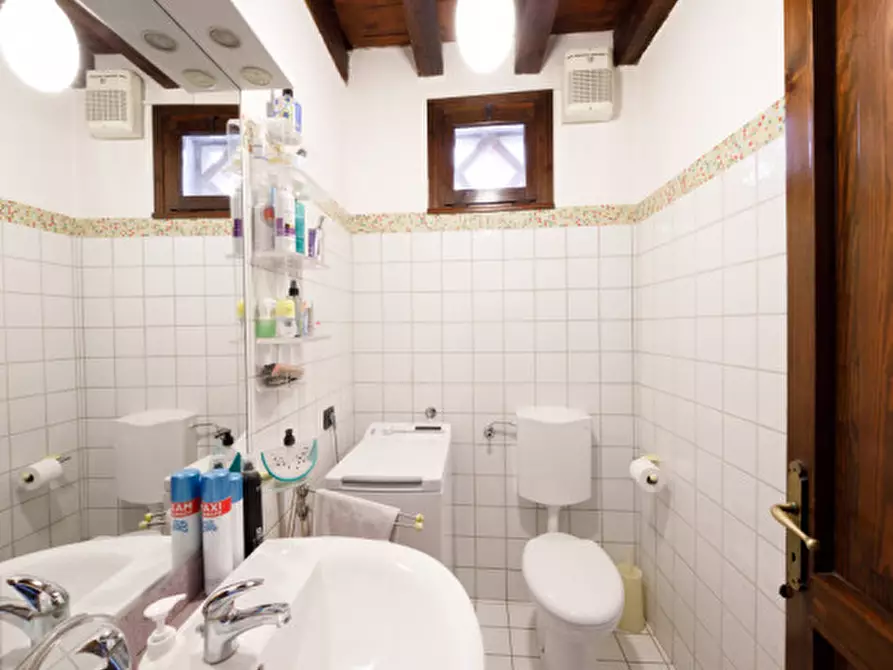 Immagine 16 di Appartamento in vendita  in VIALE FIUME a Este