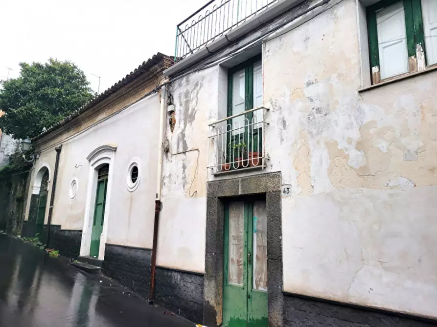 Immagine 2 di Casa indipendente in vendita  in Via Cavour, 43 a Trecastagni