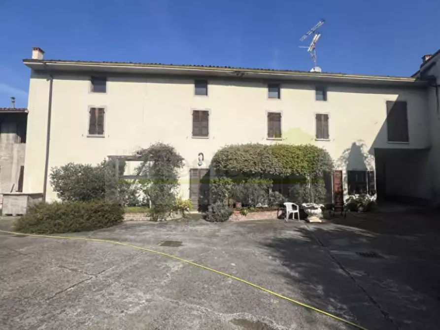Immagine 1 di Rustico / casale in vendita  in Via Giuseppe Guerzoni a Montichiari