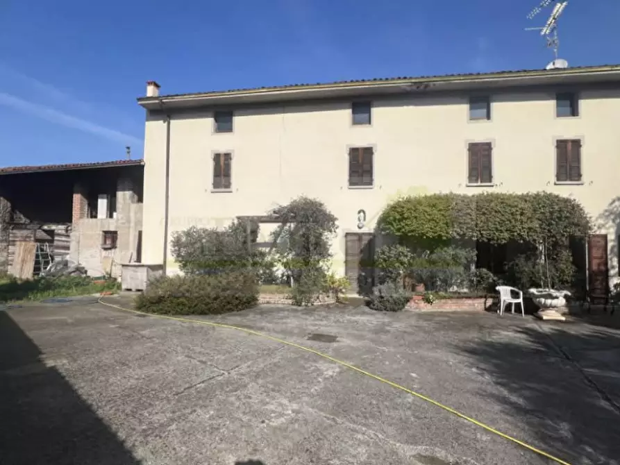 Immagine 2 di Rustico / casale in vendita  in Via Giuseppe Guerzoni a Montichiari