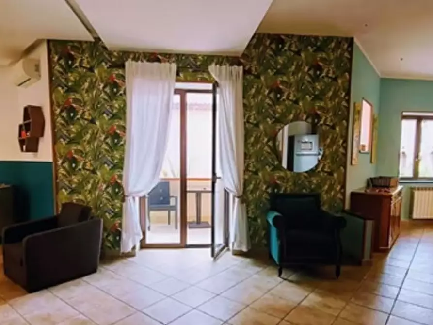 Immagine 1 di Appartamento in vendita  in Viali della Corte 417 a Napoli