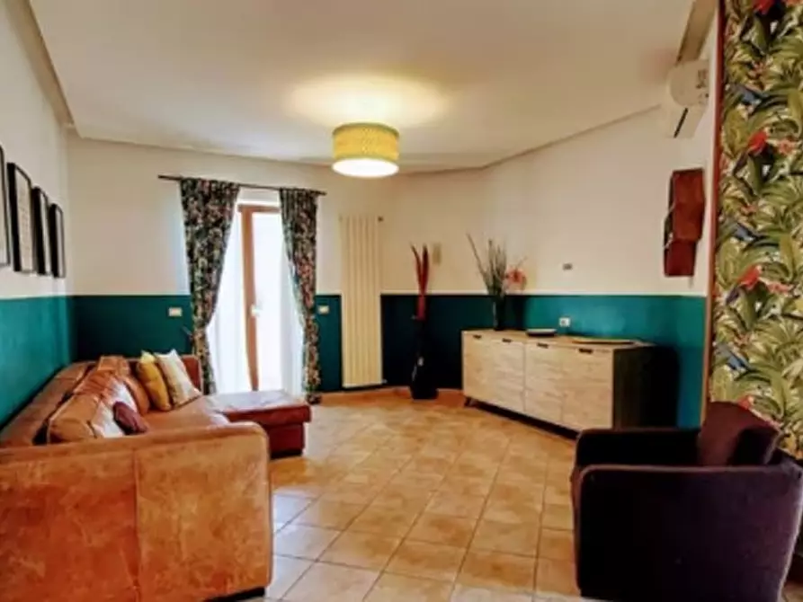 Immagine 3 di Appartamento in vendita  in Viali della Corte 417 a Napoli