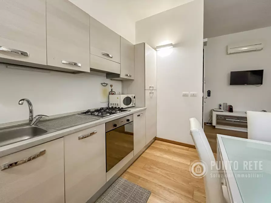 Immagine 7 di Appartamento in vendita  in Via Luigi Bonzanini a Verona