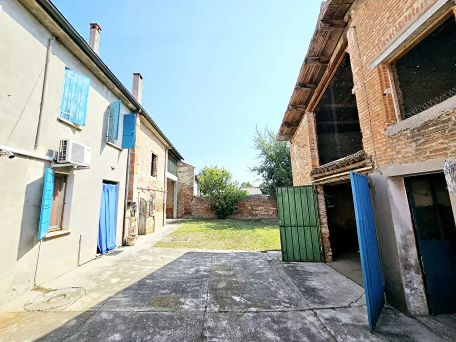 Immagine 21 di Villetta a schiera in vendita  in VIA LUPPIA ALBERI a Montagnana