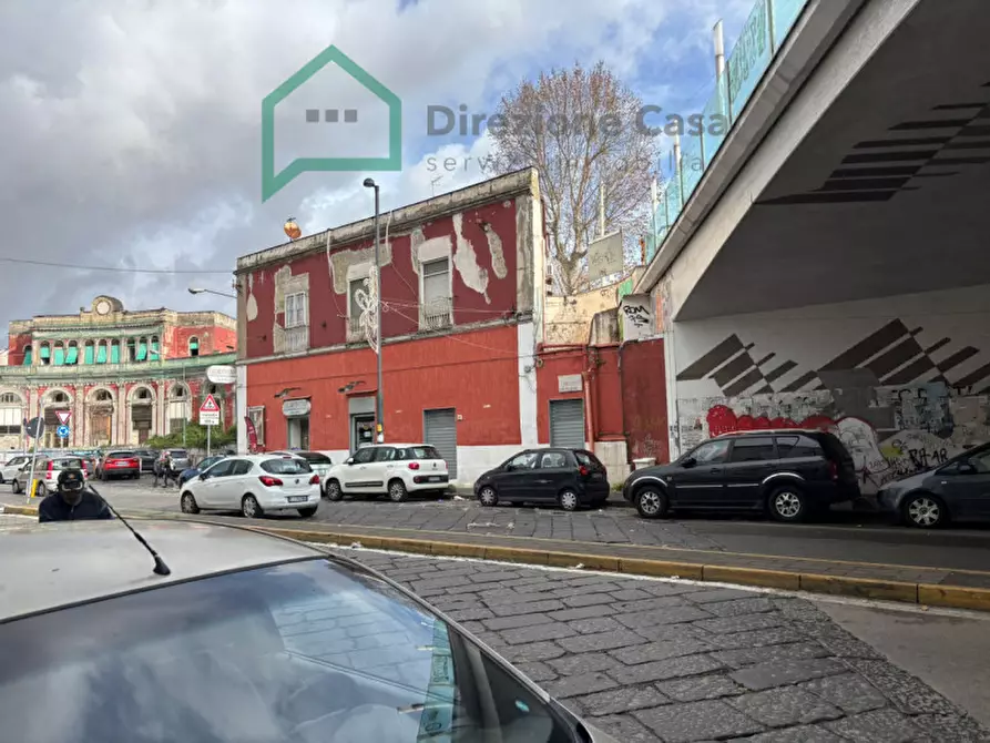 Immagine 5 di Negozio in vendita  in Via Arenaccia,223 a Napoli
