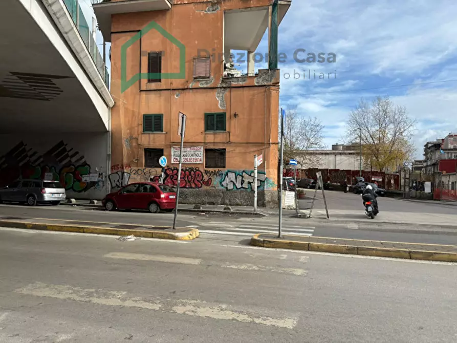 Immagine 6 di Negozio in vendita  in Via Arenaccia,223 a Napoli