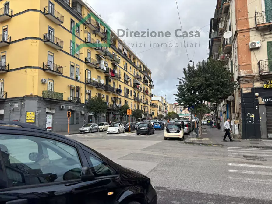 Immagine 5 di Negozio in vendita  in Via Arenaccia,223 a Napoli