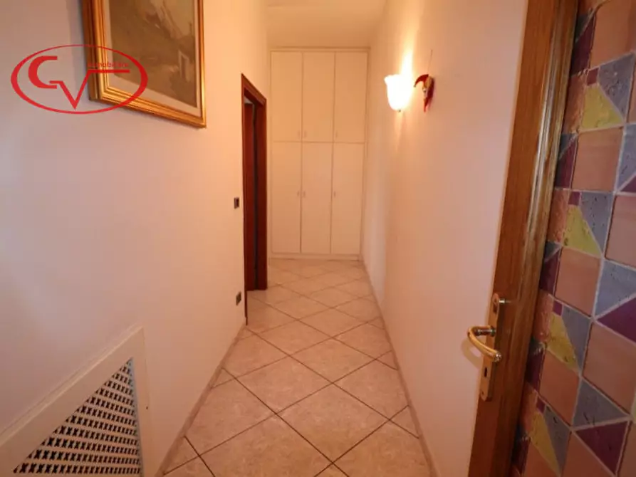 Immagine 11 di Appartamento in vendita  in Via Vincenzo Bellini a Montevarchi