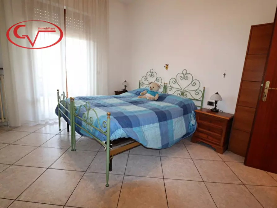 Immagine 14 di Appartamento in vendita  in Via Vincenzo Bellini a Montevarchi